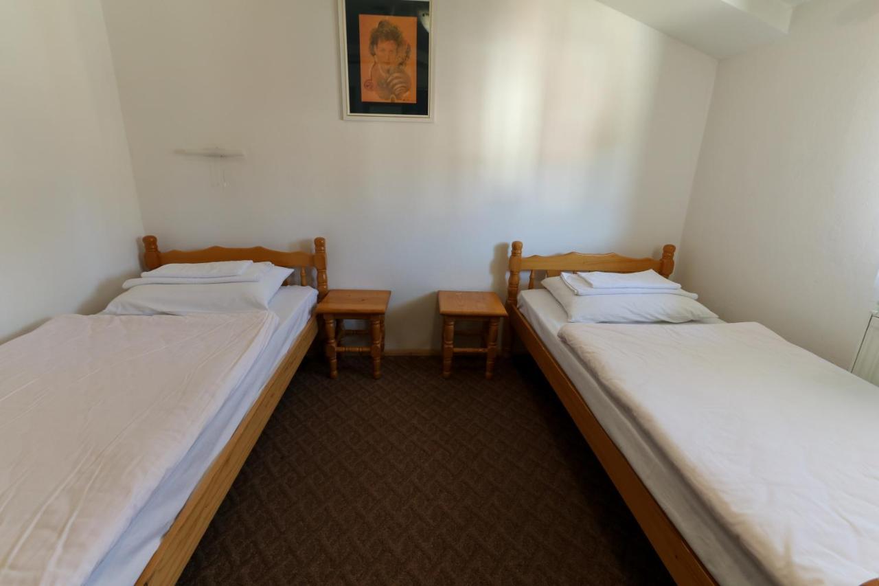 Sumarska Kuca Ognjiste Hotel Jahorina Exterior photo